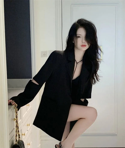 Premium Black Blazer for Women Spring Autumn New Arrival Sexy Backless Chain Accent Oversized Single Button Chic Feminine Design