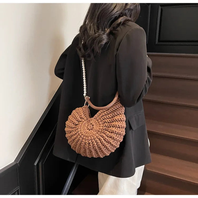 Fashion Conch Shaped Crochet Women Shoulde Bags Funny Cute Pearls Chains Handmade Weave Crossbody Bag Novelty Small Handbags