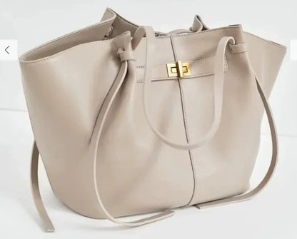 2026 New Large Capacity Trapeze Women Shoulder Bags Designer Metal Lock Handbags High-Quality Pu Leather Big Tote Commute Bag