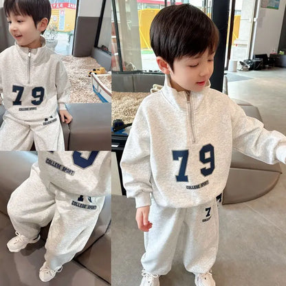 Boy White Grey Stand Collar Letter Sets Loose Casual Cotton Sports Suit Spring Autumn Children's Fashion Tops+Pants 2pcs 1-5 Yrs