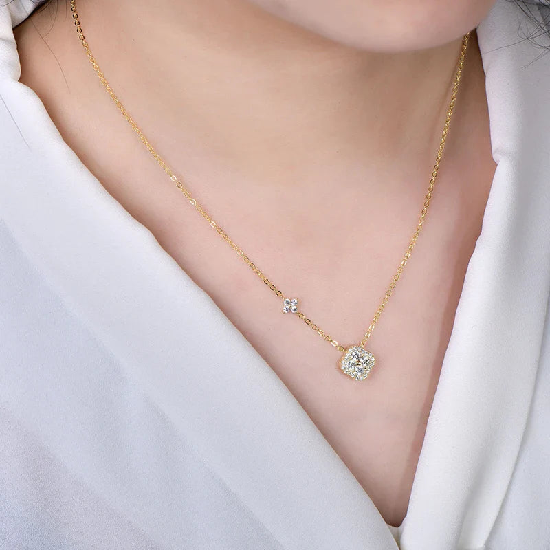 Delicate Lucky Four-leaf Clover Pendant Necklace For Women Certified 3mm Moissanite Necklace Wedding Party Jewelry Gift