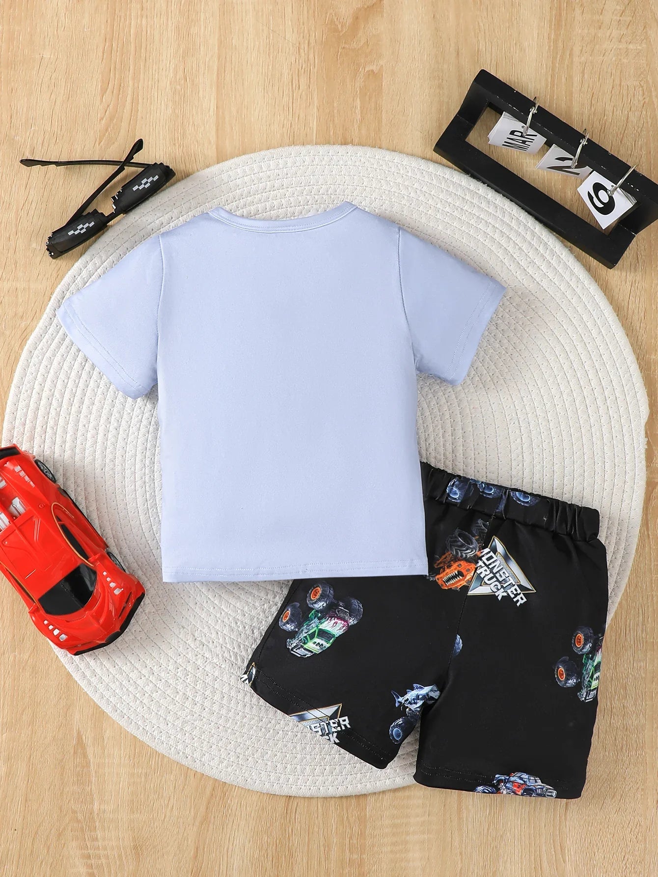 Boys' set car letter pattern positioning print round neck short sleeved T-shirt paired with shorts cool boys' two-piece set
