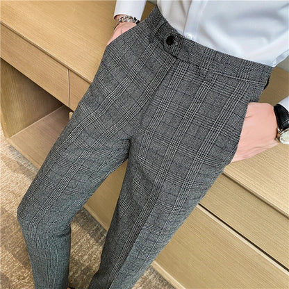 Spring and Autumn Checked Trousers for Men Are Trendy, Fashionable, Cool and Versatile, as Well as for Business and Casual Wear
