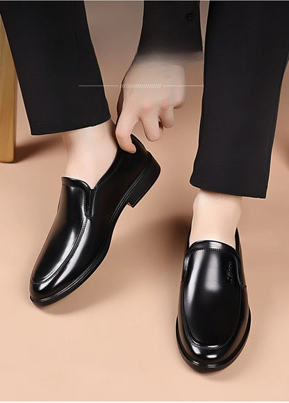 New Designer Soft Leather Shoes for Men Solid Color Fashion Business Casual Shoes Male Spring Autumn New Dress Shoe Man