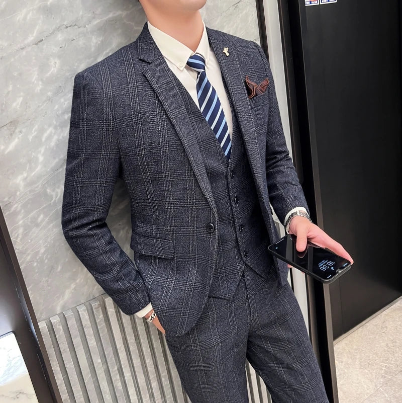 2023 Men's British Fashion Three-piece Set Slim Fit Suit Vest Trousers Ensemble Handsome Trendy All-in-one Banquet Blaze