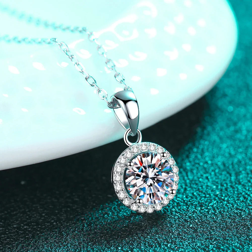 GRA Certified 1CT Moissanite Necklaces for Women 18k White Gold Jewelry Sterling Silver s925 Diamond Pendant Necklace