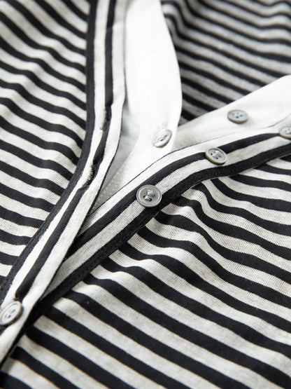 2025 New Fake Two-piece Black White Striped V-neck Retro Long-sleeved T-shirt Women's Autumn 2025 New Chic Tops 25FS13227