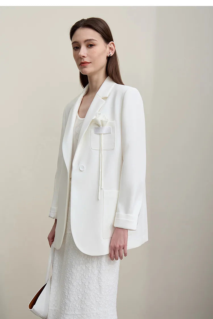 Women's Blazer 2026 Autumn New Casual Notched Lapel Shoulder Pad Coat 3D Floral Detail Women's Versatile Loose Top 12651016