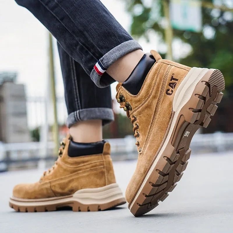 Hot Selling Winter Men Snow Boots High-quality Classic High Top Outdoor Hiking Shoes Anti Slip Thick Soled Practical Work Shoes