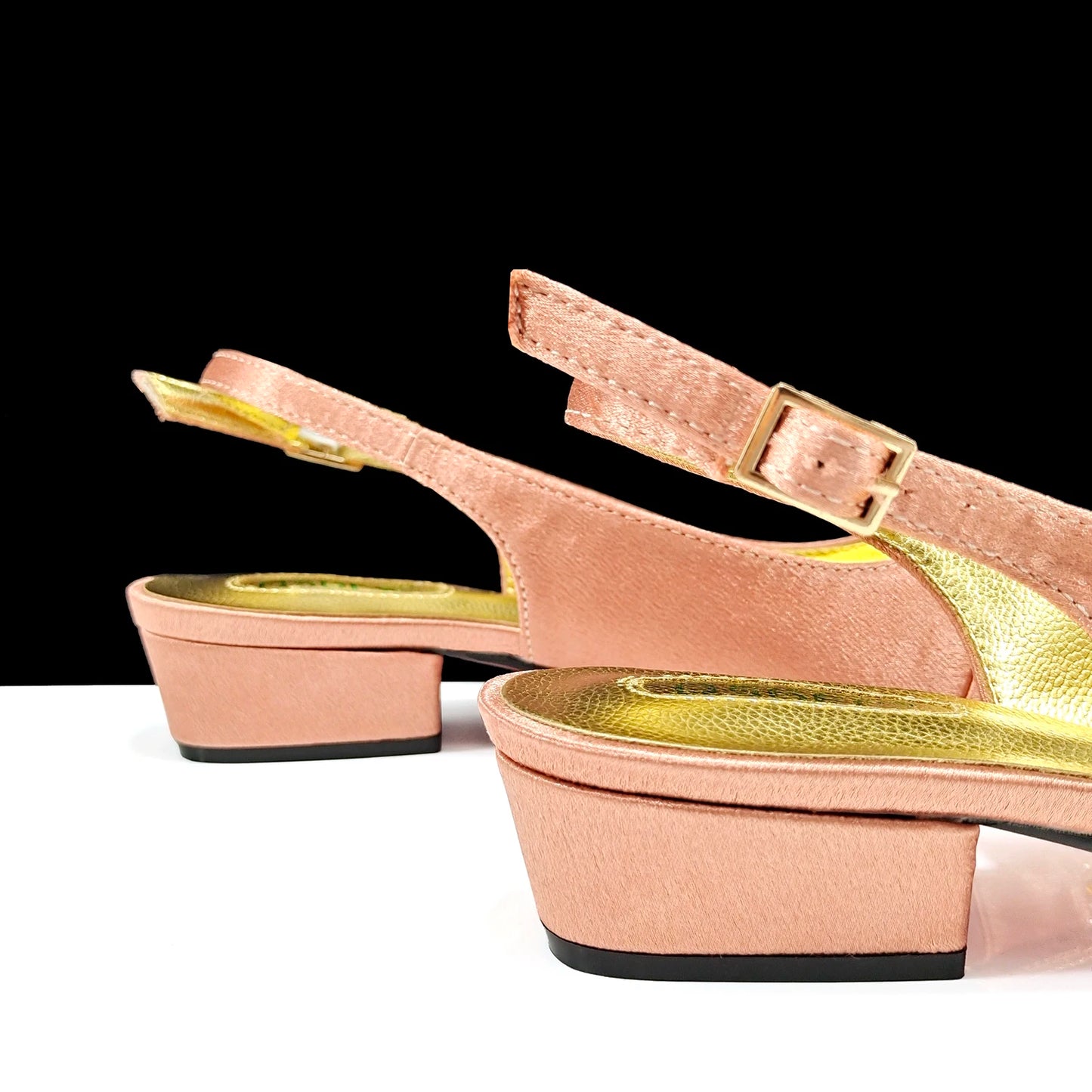 New Italian Olive Pumps and Bag for Party 2024 INS Style Pointed-Toe Rhinestone Elegant Low Heels Wedge for Wome