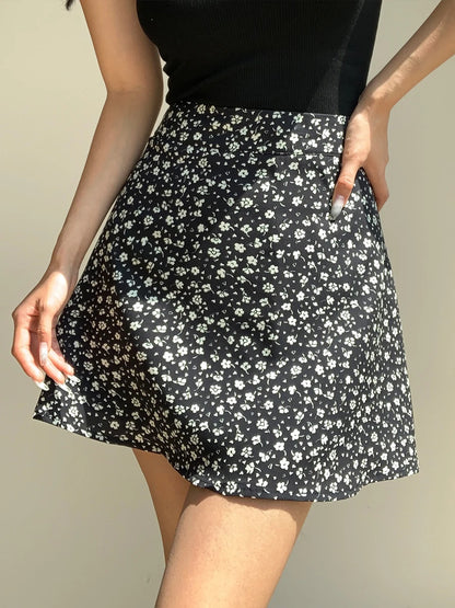 2024 Summer New Retro Vacation Style Small Floral Half Skirt High Waisted Wrap Buttocks Elegant Sweet Slim Short Skirt 06AH