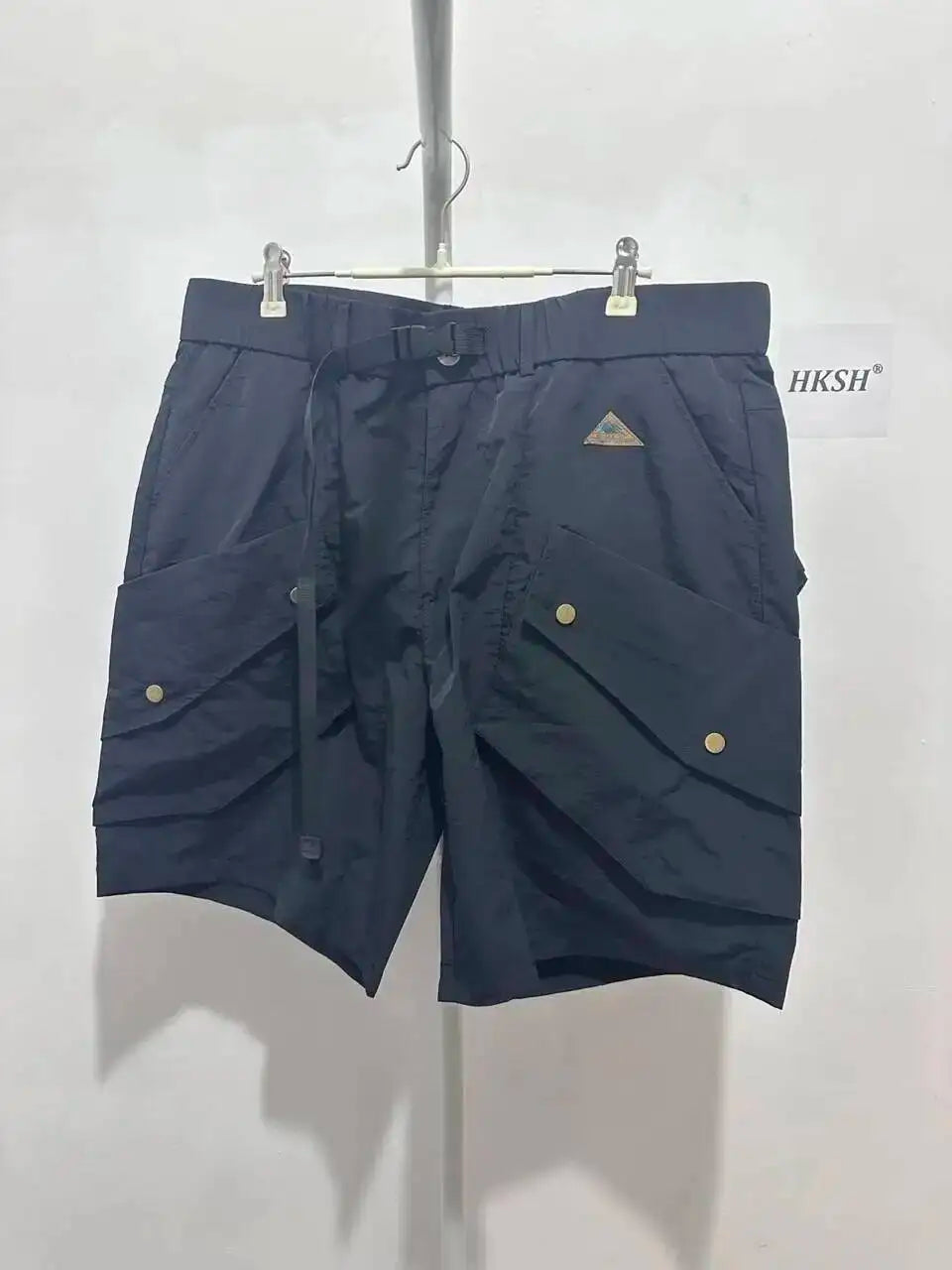 Summer New Men Tide High Street Drawstring Pocket Sports Casual Safari Style Shorts Loose Light Luxury Simple Capris HK4528