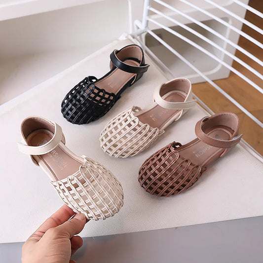 2026 Novel Roman Sandals for Little Girls Side Butterfly-knot Princess Weave Sandals Soft Breathable Hollow Shoes Child Girl