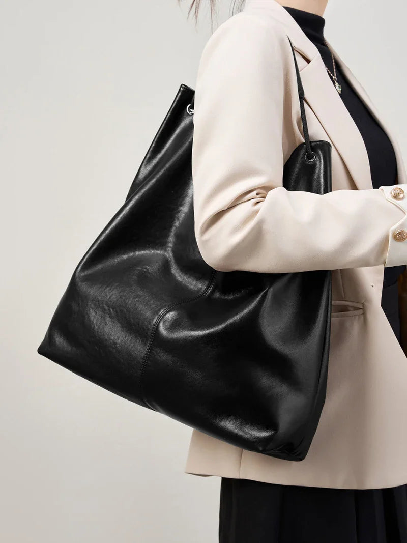 New Women's Large Capacity Genuine Leather Handbag Fashion Single Shoulder Underarm Bag for Ladies Commuting Stylish Girls Bag