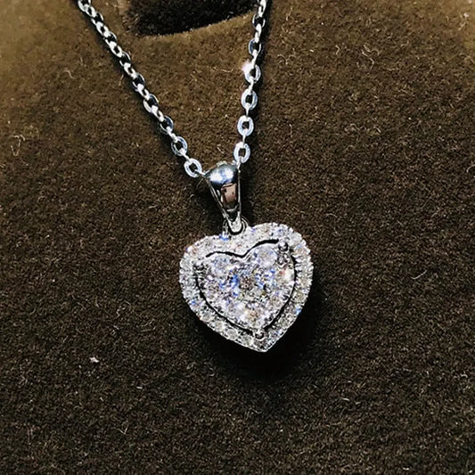 2.3mm Round Halo Moissanite Necklace Exquisite 14K Gold Filled Heart-shaped Pendant Necklaces For Valentine's Day Jewelry