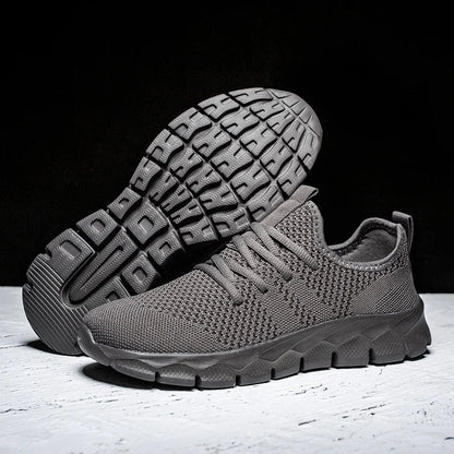 Men's casual sports shoes breathable summer light Soft sole comfort outdoor running shoes fashion student mesh plus size sneaker
