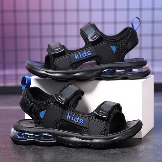 A pair of children's summer open-toe sandals, soft, breathable, wear-resistant flat shoes, sizes 32-42，KT-M-1916