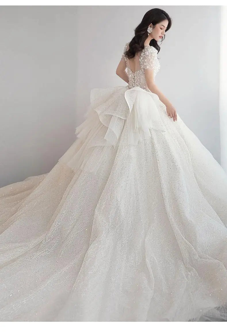 Luxury Short Sleeve Wedding Dress 2026 New Bridal Dress V Neck Beading Shinning Ball Gown Sweep Train Vestido  Noiva Customized