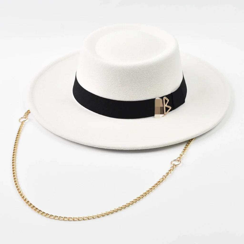 Women's Fedora Hat Fashionable Metal RB Letter Felt Hat Autumen Winter Derby Wedding Jazz Hats