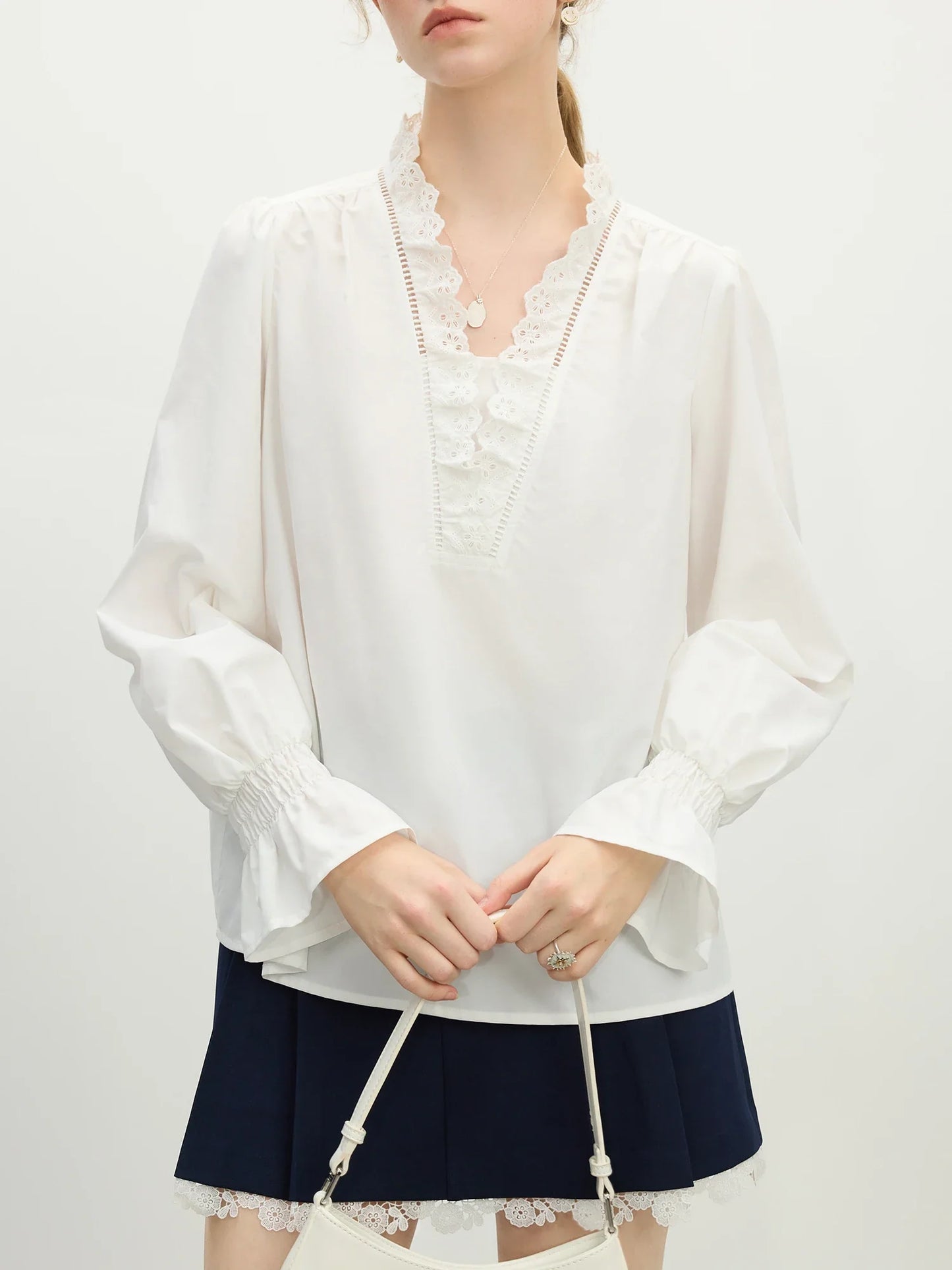 Office Lady French Lace V-neck Shirt for Women 2025 New Loose Flared Sleeve Top Casual Loose Women Tops 25FS11264