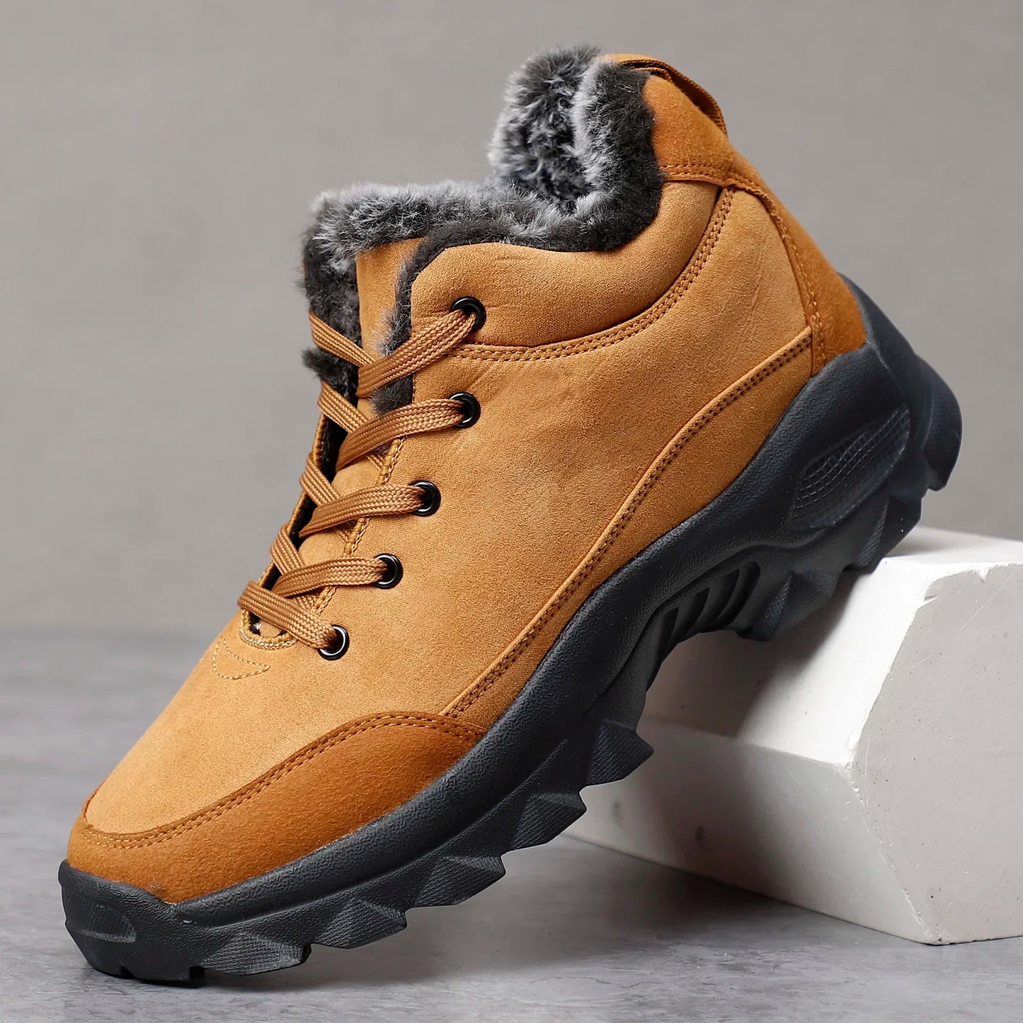Men Sneakers Man Hiking Shoes Outdoor Mountain Boots Climbing Shoes Zapatos De Hombre Winter Boots Tennis Black Sneakes