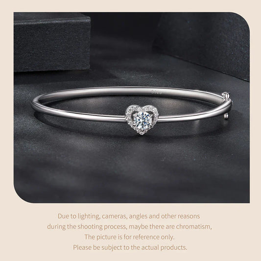 Bracelet Moissanite Cœur Creux 0.5CT Coupe Ronde Couleur D, Manchette Jonc en Argent Sterling 925 pour Femme, Cadeau de Mariage