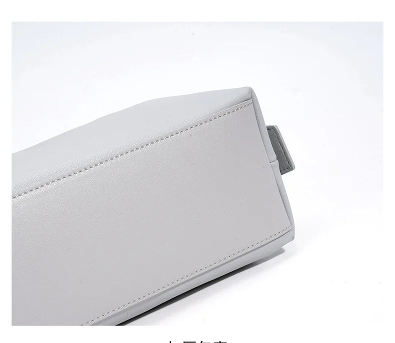 2026New Women's Casual Top Grain Leather Shoulder Bag Large Capacity Soft Pillow Handbag Underarm Tote for Daily Commute