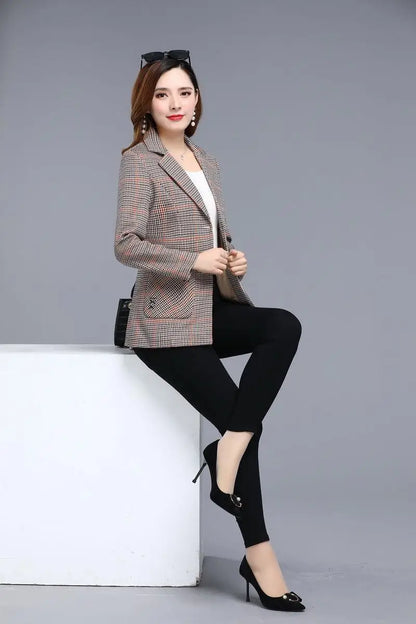 Ladies Casual Short Plaid Blazer