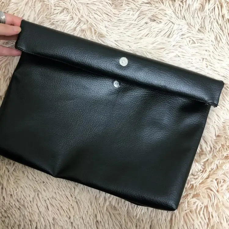 Simple Black Dull Handbag Rolled Edges Large Capacity Soft Texture Women's Casual Clutch Bag Vintage Artistic Style