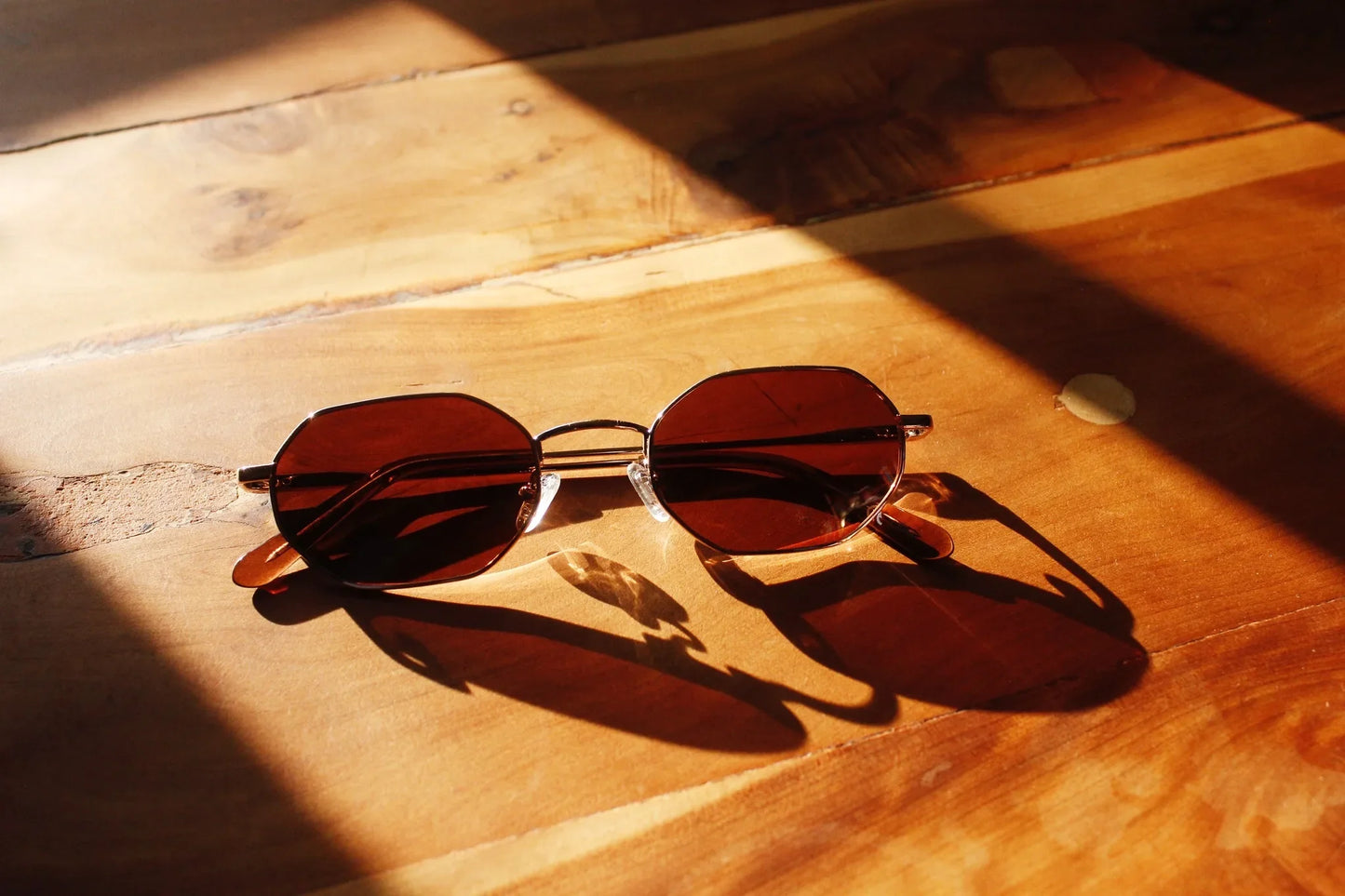 Retro Small Polygon Polarized Sunglasses Women Metal UV400 Sun Glasses Men Anti-Glare UV400 Goggles Driving Eyewear