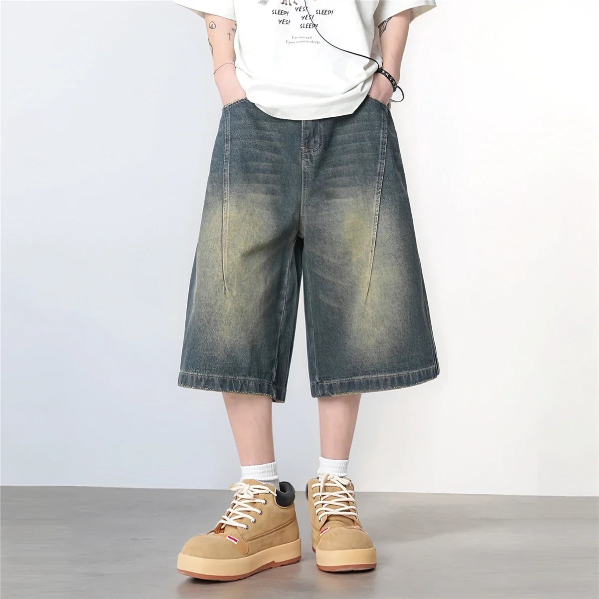 Vintage Washed Gradient Denim Mid-Rise Shorts with Streetwear Loose Wide Leg Fit for Summer Breathability