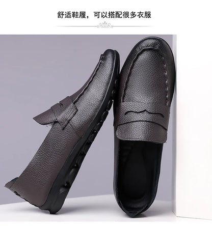 2026 Spring Autumn New Loafers Male Solid Color Fashion Casual Leather Shoes Male Soft Sole Light Driving Shoes Man