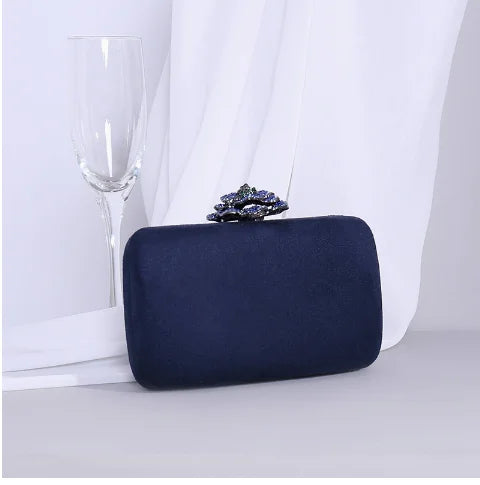 New Winter Velvet Clutch Bag  Diamond Flower Lock Elegant Evening Bag Luxury Designer Purse Wedding Chain Clutch
