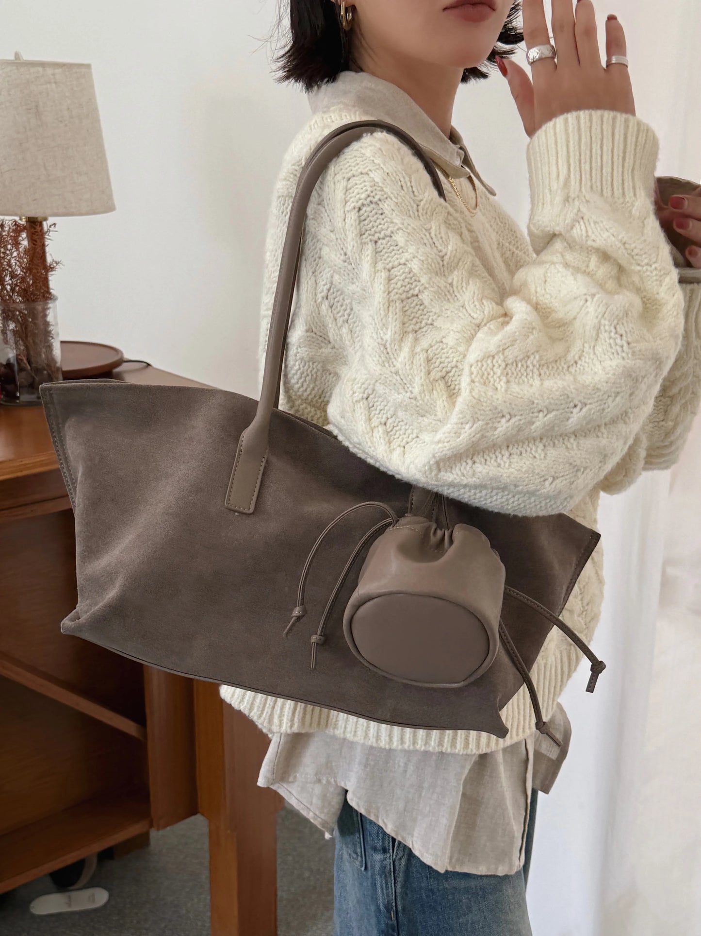 Vintage Large Capacity Suede Tote Bag Designer Trapeze Shoulder Bags for Women Luxury Genuine Leather Handbag and Purse 2026