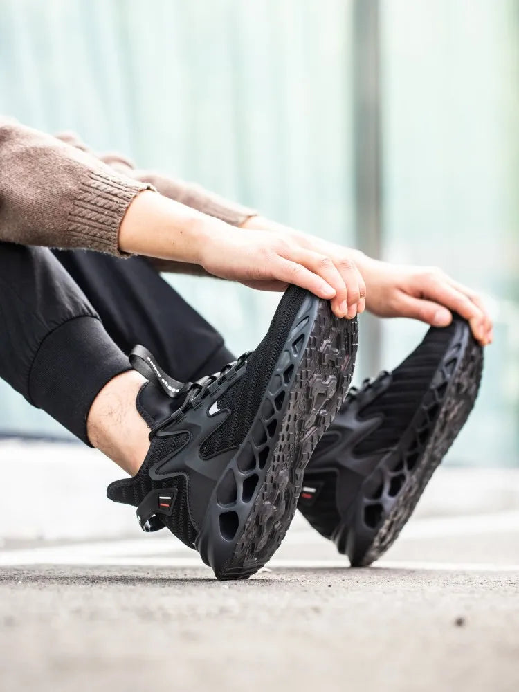 Lightweight Breathable Sneakers Work Hiker Boots Puncture-proof Outsole Construction Work Shoes Men Protection Safety Shoes