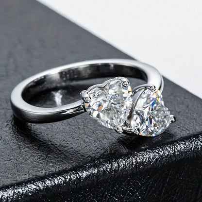 925 silver heart-shaped 2 carat moissanite adjustable ring is fashionable and simple, suitable for daily life and wedding