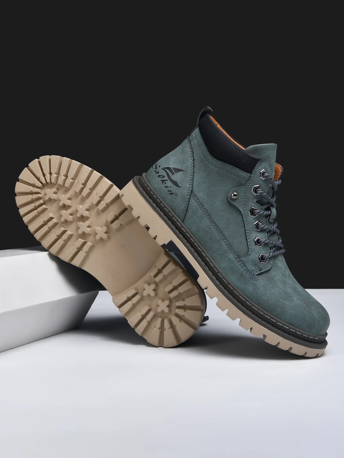 Handmade Men Boots Autumn Outdoor Hiking Boots Ankle Winter Leather Shoes Sneakers Hombres Botas High Top Footwear Anti Slip