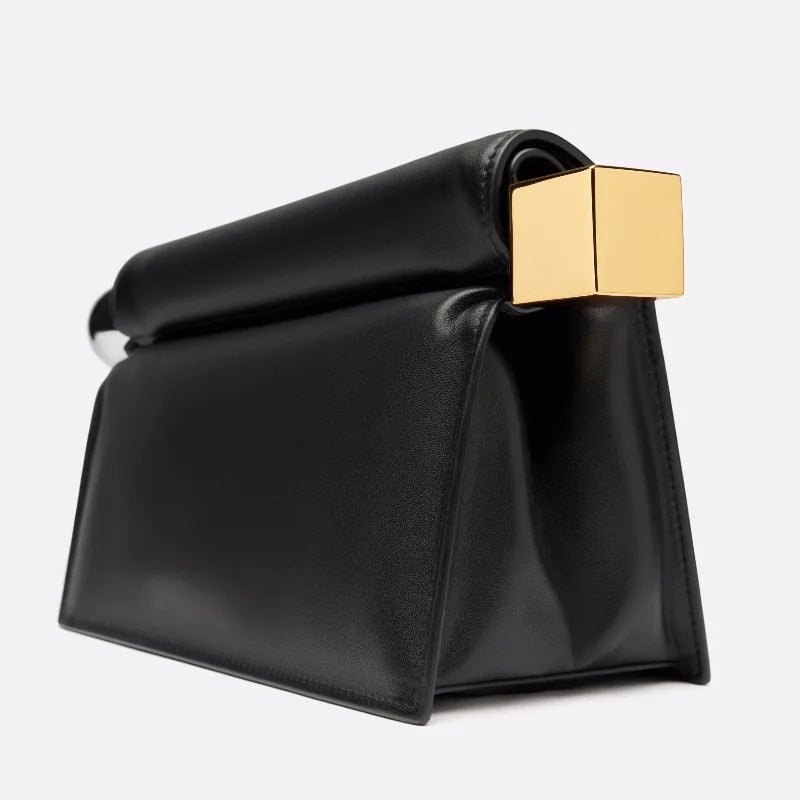 A New Luxury, Fashionable and Niche Rolled-up Clutch Bag for Women, A Versatile Folding Chain Single-shoulder Crossbody Bag