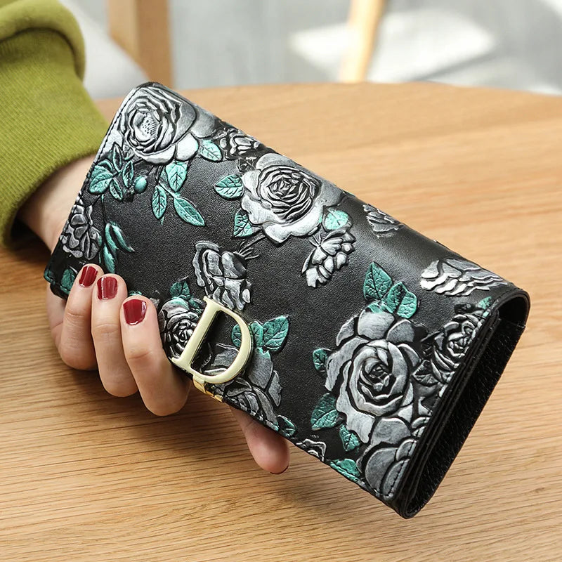 2025 New Genuine Leather Purse Wallet Female 3D Embossing Ladies Personality Retro Long Clutch Wallet Women Purse Coin Holders