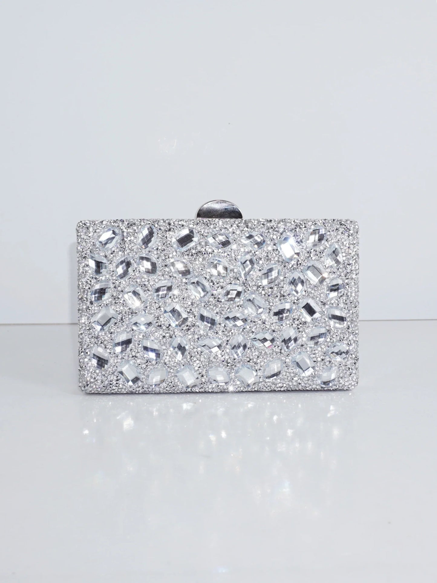 Ladies' high-end sparkling metal box shaped dinner bag, luxurious and fashionable metal strip decoration evening dress bag