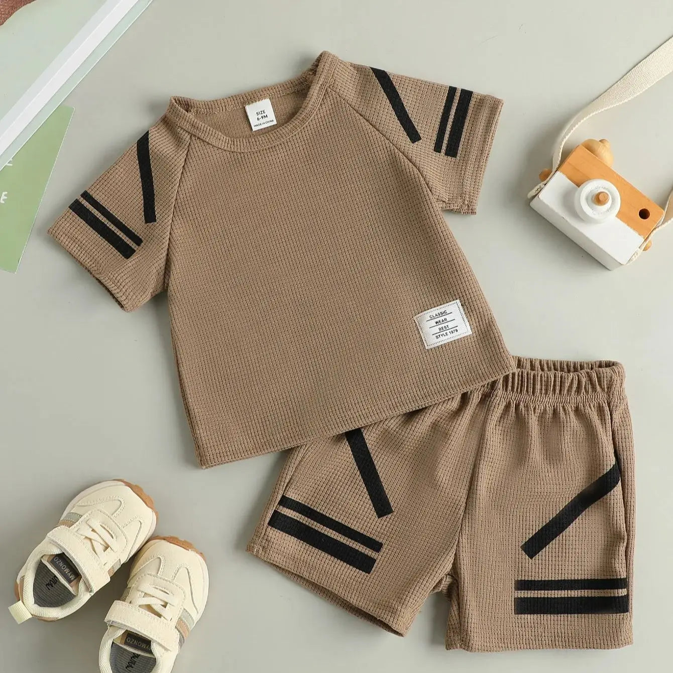 Children’s Summer New Arrival Boys’ Casual Irregular Striped Short-Sleeved T-Shirt and Shorts Sport Set