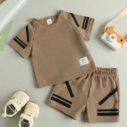 Children’s Summer New Arrival Boys’ Casual Irregular Striped Short-Sleeved T-Shirt and Shorts Sport Set