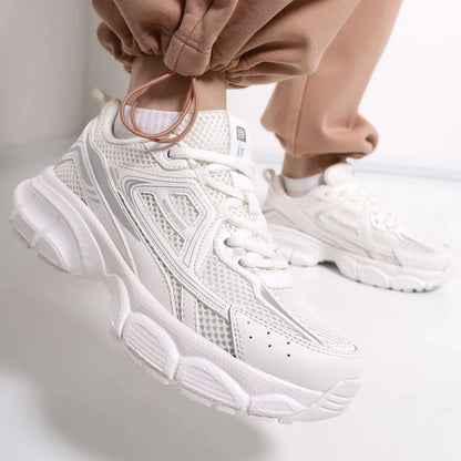 Women Retro Running Shoes Outdoor Mesh Lace Up Jogging Sports Shoes Female Casual Lightweight Breathable Non-slip Shoes