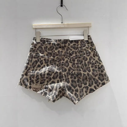 2026 Summer New Retro Leopard Print Ripped Edge Low Waist Denim Shorts Women