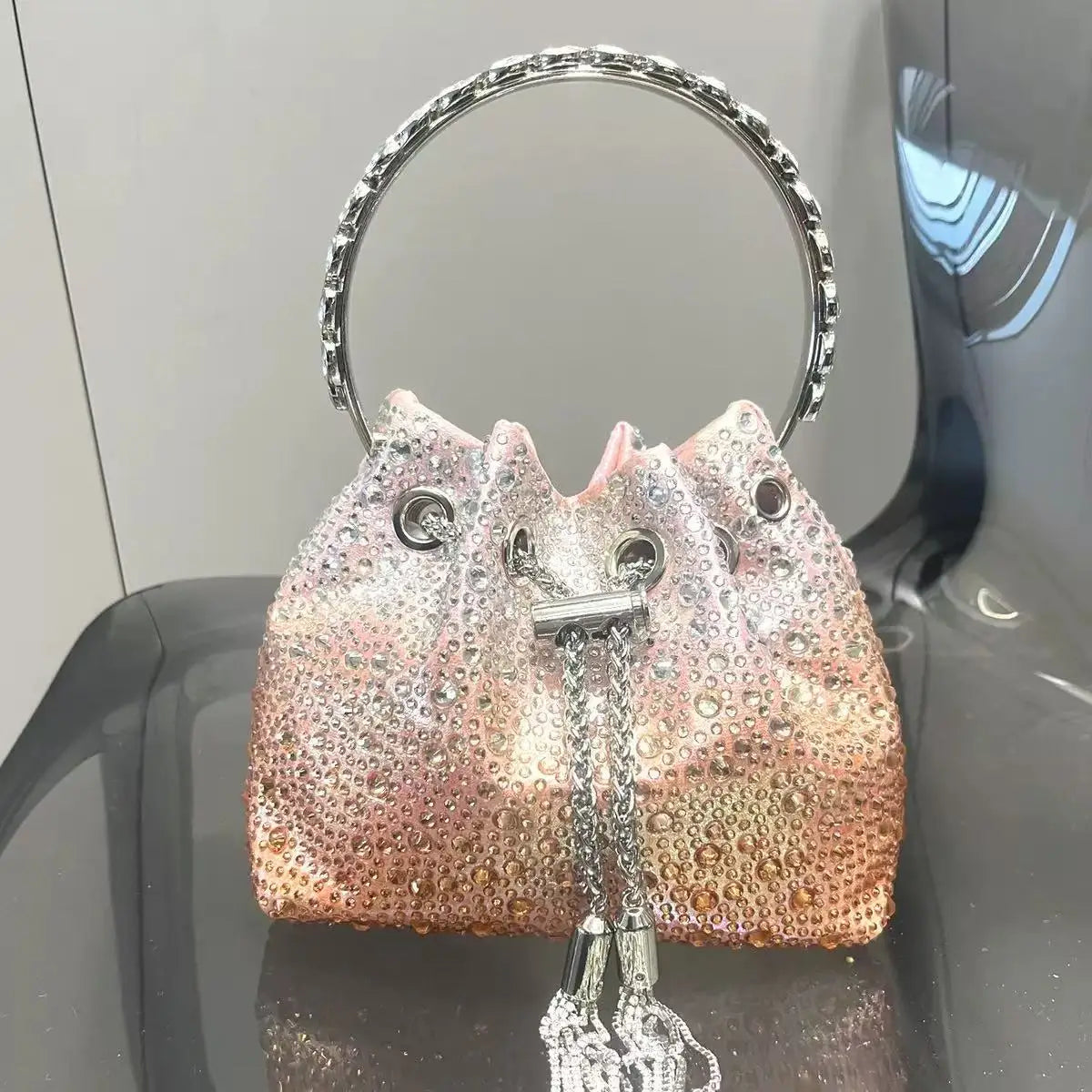 Luxury Designer Women Handbag Glitter Diamond Banquet Bag Satin Bucket Bag Wedding Party Clutch Purse Exquisite Evening Bag