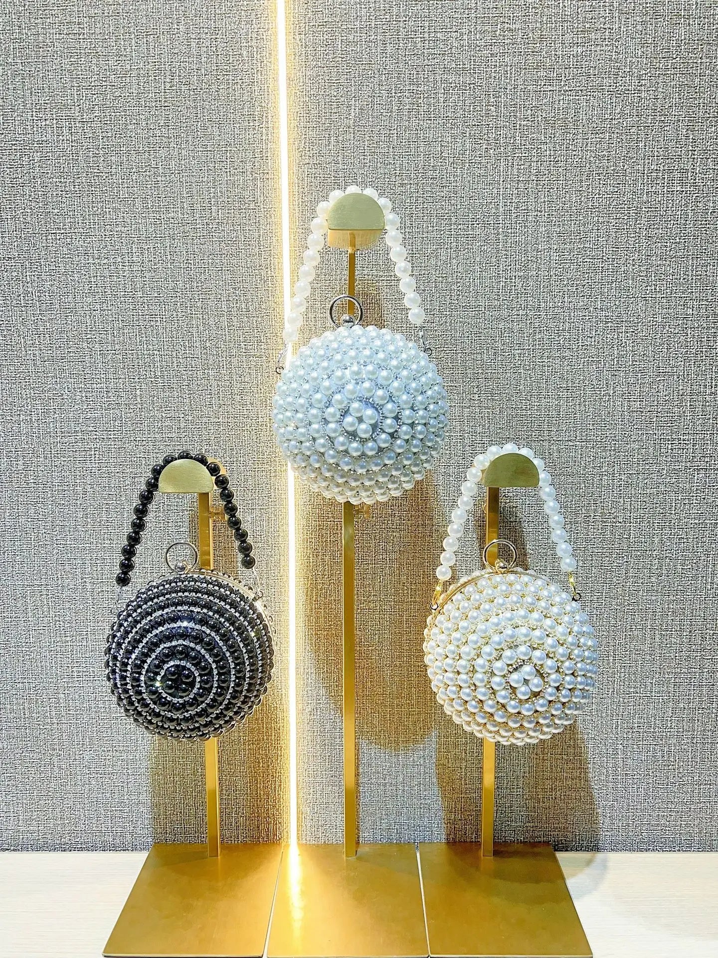 Round Pearl Clutch Purse Handbag Luxury Elegant Evening Bag Ring Handle For Women Bride Bridesmaid Wedding Party Handbag Purses