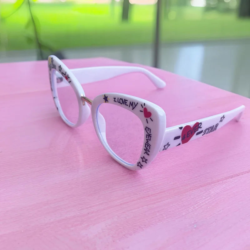 Ins 2025 New Hand-drawn Graffiti Sunglasses Unique Text Personality Fashion Sun Glasses Women Men Cat Eye Gafas De Sol UV400