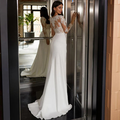 Classic Side Slit Mermaid Wedding Dress V-Neck Tulle Applique and Satin Floor Length Sexy Illusion Buttons Customized Gowns