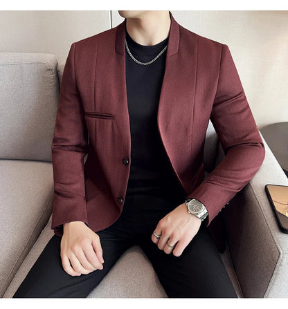 The new Chinese-style collarless suit is fashionable, handsome and versatile. It is a solid-color Korean-style fitted and fashio