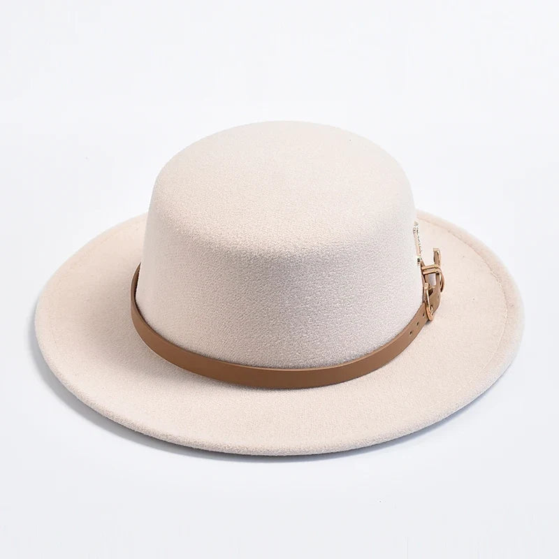 New Metal R Letter Fedora Hat for Women Fashionable Winter Flat Top Wedding Church Bowler Cap Females Elegant Holidays Hat